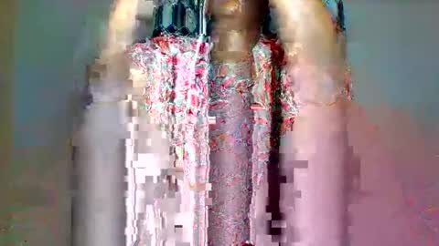 FLORAH DANIEL online show from 12/16/25, 06:35