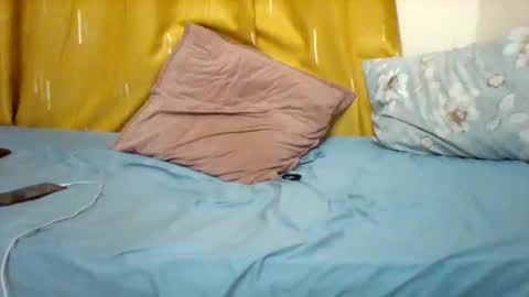 FLORAH DANIEL online show from 02/25/26, 06:06