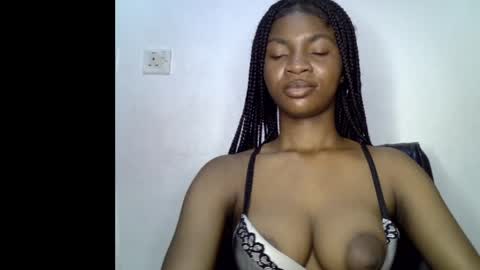 Snapshot of assy_ebony chatting on 05/08/26, 09:31 Lily online show from 05/08/26, 09:31