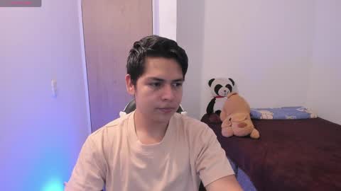 Snapshot of asta_kuro chatting on 04/07/26, 02:34 Asta Kuno online show from 04/07/26, 02:34