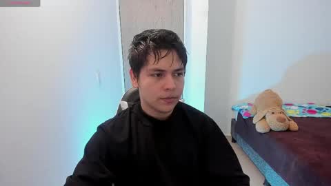 Snapshot of asta_kuro chatting on 04/19/26, 04:23 Asta Kuno online show from 04/19/26, 04:23