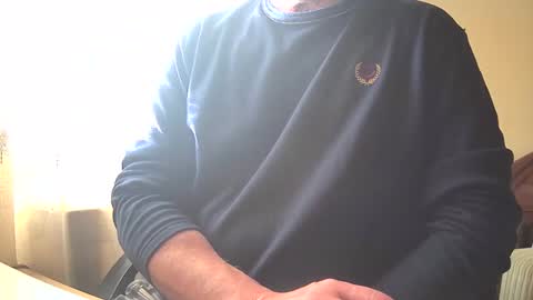 Snapshot of astelover chatting on 12/25/24, 02:23 astelover online show from 12/25/24, 02:23