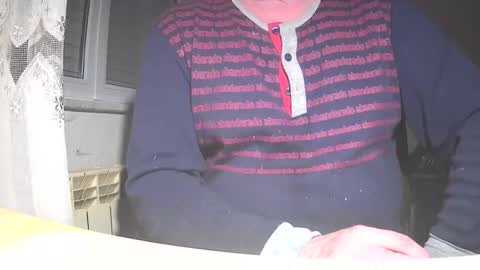 Snapshot of astelover chatting on 12/20/25, 04:58 astelover online show from 12/20/25, 04:58