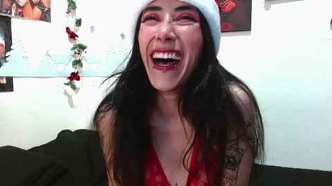 Snapshot of asterothxznikki chatting on 12/24/24, 06:11 Asterothxznikki online show from 12/24/24, 06:11