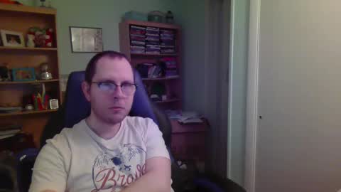 Snapshot of astg94 chatting on 12/22/25, 10:51 Andrew or Smiley Read the message in bold above the bio design for info on the situation. online show from 12/22/25, 10:51