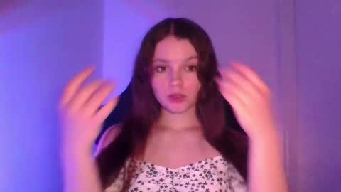 astradream_ online show from 10/11/25, 07:23