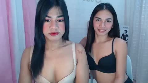 Snapshot of astraea_xxx chatting on 01/29/25, 10:01 Anna online show from 01/29/25, 10:01