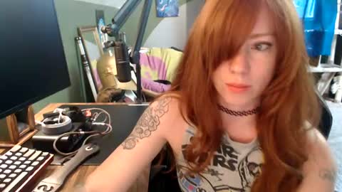 AstraeaSiren online show from 06/19/26, 07:06
