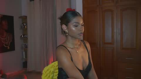 Astrea online show from 11/11/25, 02:33