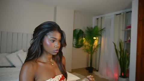 Astrea online show from 04/22/26, 12:02