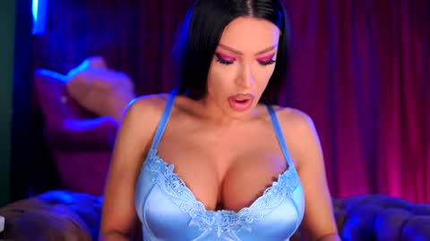 Astrid online show from 02/23/26, 08:06