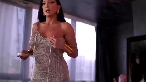 Astrid online show from 05/11/26, 03:01