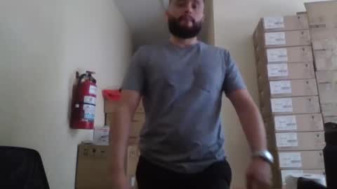 Snapshot of astro_boy_01 chatting on 10/27/25, 03:05 astro_boy_01 online show from 10/27/25, 03:05