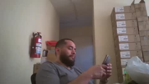 Snapshot of astro_boy_01 chatting on 12/15/25, 09:41 astro_boy_01 online show from 12/15/25, 09:41