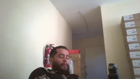 Snapshot of astro_boy_01 chatting on 03/06/26, 09:33 astro_boy_01 online show from 03/06/26, 09:33