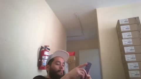 Snapshot of astro_boy_01 chatting on 03/21/26, 07:17 astro_boy_01 online show from 03/21/26, 07:17