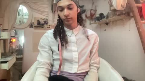 Astro Doll online show from 05/04/26, 05:53