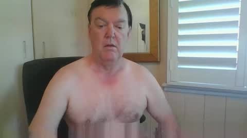 Snapshot of astute008 chatting on 12/01/25, 09:20 astute008 online show from 12/01/25, 09:20