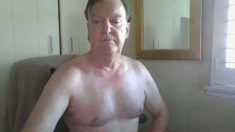 Snapshot of astute008 chatting on 01/09/26, 05:32 astute008 online show from 01/09/26, 05:32