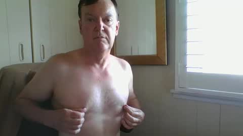 Snapshot of astute008 chatting on 02/20/26, 12:07 astute008 online show from 02/20/26, 12:07