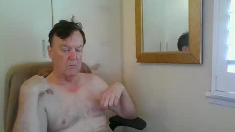 Snapshot of astute008 chatting on 03/07/26, 11:02 astute008 online show from 03/07/26, 11:02