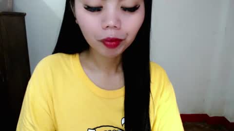 Snapshot of asuna_charming chatting on 11/03/25, 06:20 asuna_charming online show from 11/03/25, 06:20