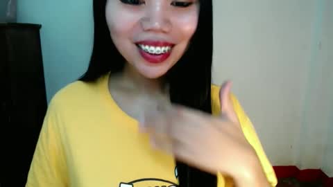 Snapshot of asuna_charming chatting on 11/15/25, 04:21 asuna_charming online show from 11/15/25, 04:21