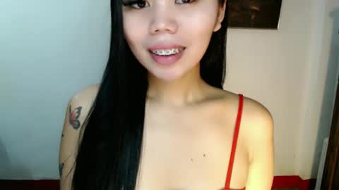 Snapshot of asuna_charming chatting on 11/23/25, 05:29 asuna_charming online show from 11/23/25, 05:29