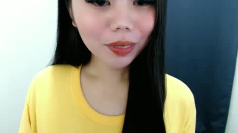 Snapshot of asuna_charming chatting on 03/08/26, 05:28 asuna_charming online show from 03/08/26, 05:28