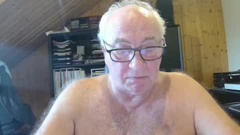 asusandy online show from 02/09/26, 12:09