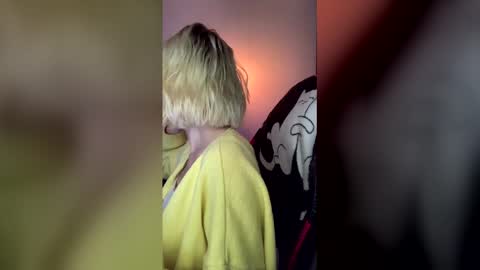 asya_new online show from 12/17/25, 06:03