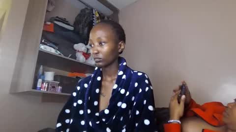 atara_seren online show from 05/01/26, 10:09