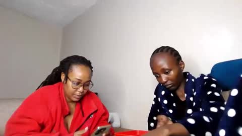 atara_seren online show from 05/06/26, 01:36