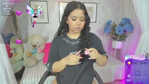 Snapshot of atena_cuteee chatting on 12/06/24, 10:41 sofia online show from 12/06/24, 10:41