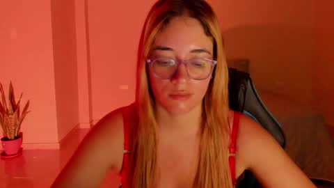 Snapshot of atenas__05 chatting on 03/08/26, 09:24 atenas online show from 03/08/26, 09:24