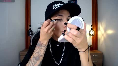 Snapshot of atenea_420 chatting on 03/23/26, 08:35 COLOMBIA online show from 03/23/26, 08:35