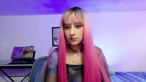Snapshot of atenea_dragon__ chatting on 02/01/26, 08:18 Atenea online show from 02/01/26, 08:18