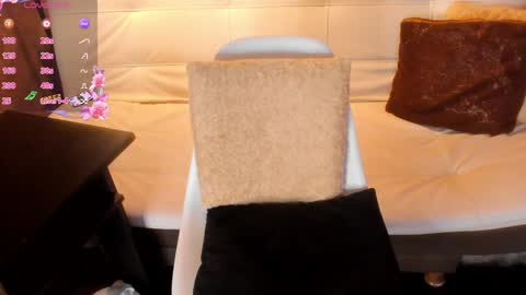 Snapshot of athena_makri05 chatting on 12/03/24, 05:45 ATENEA MAKRI online show from 12/03/24, 05:45