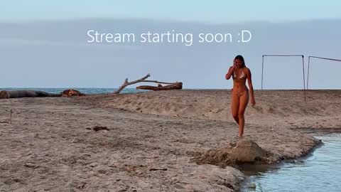 Snapshot of athena_makri05 chatting on 12/04/25, 04:48 ATENEA MAKRI online show from 12/04/25, 04:48