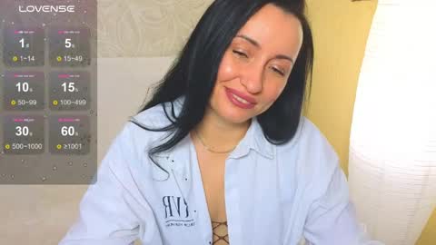 Snapshot of athena_starry chatting on 05/23/26, 02:32 athena starry online show from 05/23/26, 02:32