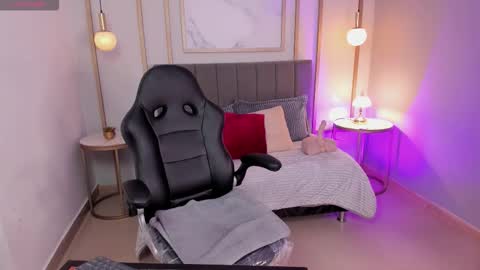 athenearusell online show from 11/11/25, 11:43