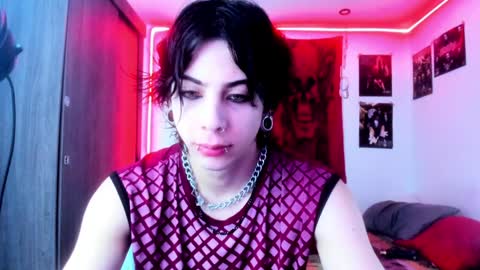 Snapshot of atheneoo_ chatting on 12/28/24, 05:44 athenauwu online show from 12/28/24, 05:44