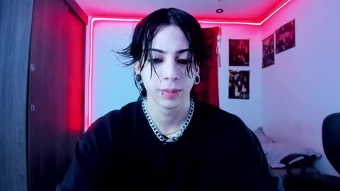 Snapshot of atheneoo_ chatting on 01/05/25, 05:41 athenauwu online show from 01/05/25, 05:41