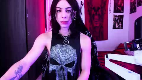 Snapshot of atheneoo_ chatting on 12/18/25, 05:35 athenauwu online show from 12/18/25, 05:35