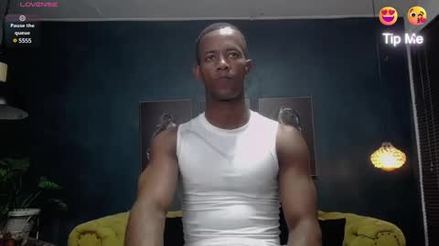Snapshot of athleticbig_cock chatting on 03/08/25, 01:28 ATHLETIC COCK online show from 03/08/25, 01:28