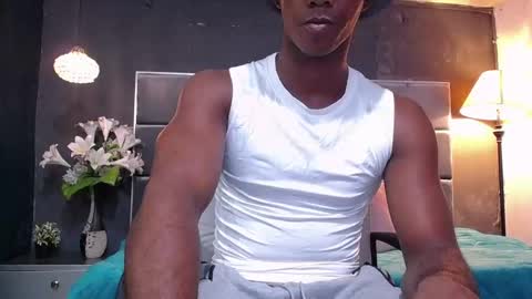 Snapshot of athleticbig_cock chatting on 11/09/25, 01:59 ATHLETIC COCK online show from 11/09/25, 01:59