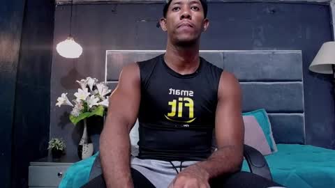 Snapshot of athleticbig_cock chatting on 11/16/25, 01:55 ATHLETIC COCK online show from 11/16/25, 01:55