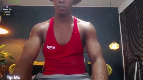 Snapshot of athleticbig_cock chatting on 12/14/25, 01:55 ATHLETIC COCK online show from 12/14/25, 01:55