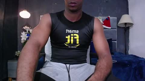 Snapshot of athleticbig_cock chatting on 12/16/25, 01:54 ATHLETIC COCK online show from 12/16/25, 01:54