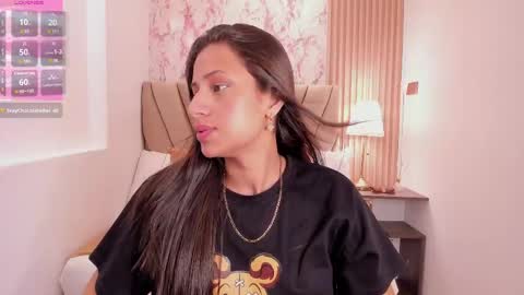 Snapshot of atiena_ chatting on 04/15/26, 07:58 Atiena online show from 04/15/26, 07:58
